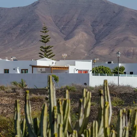 White House - Marina Rubicon - Playa Blanca Villa Exterior photo